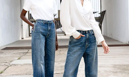 Wide fit and baggy jeans are hot again at the moment!
