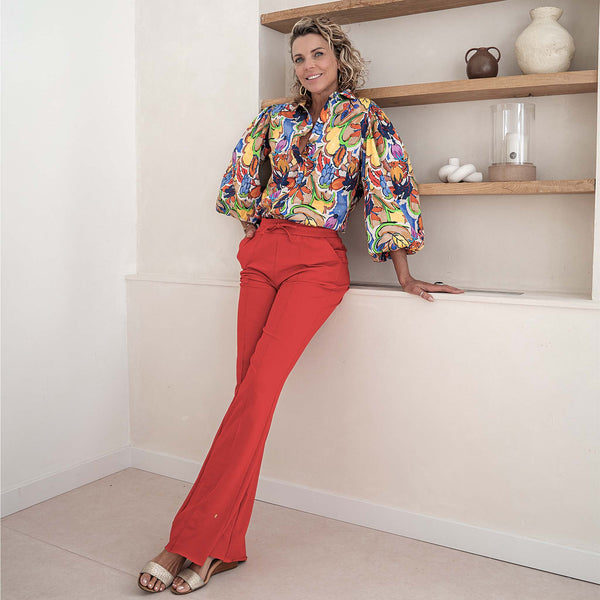 Only-M Blouse Pofmouw Fiori, tall kleding voor lange vrouwen, gedragen door model