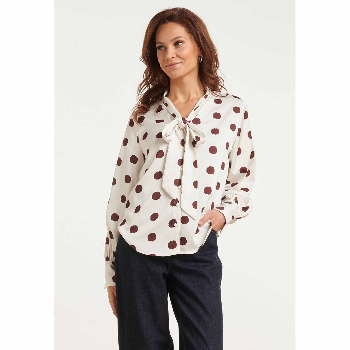 Smashed Lemon Blouse Stip Offwhite – modelfoto – LongLady kleding voor lange dames