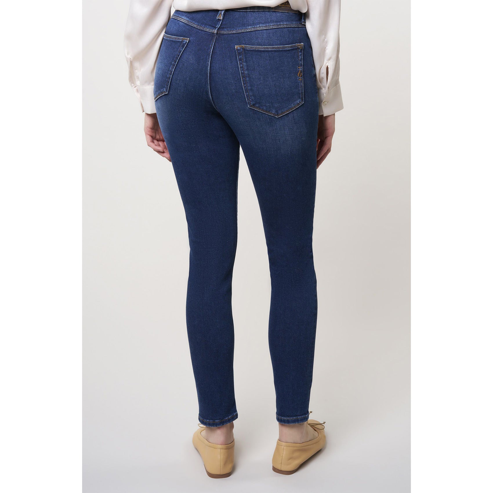 Bluefire Lara Oslo Night, tall kleding voor lange dames, achteraanzicht