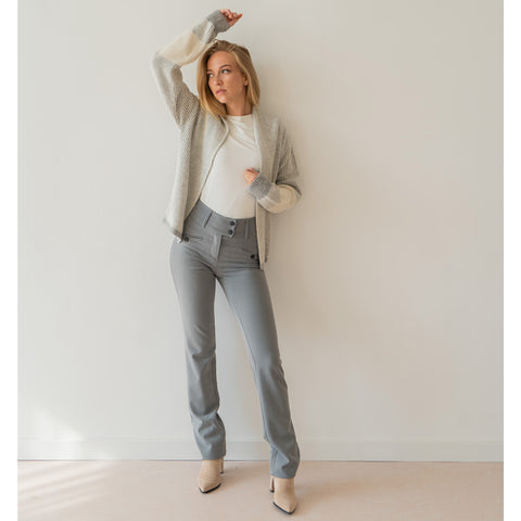LongLady Broek Baafke, tall kleding voor lange vrouwen, gedragen door model