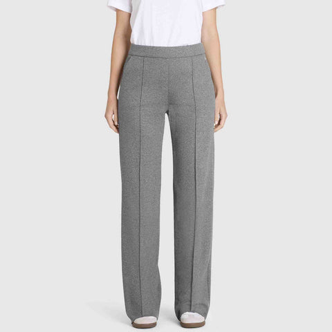 Mac Broek Chiara Smart Metal Grey, tall kleding voor lange vrouwen, gedragen door model