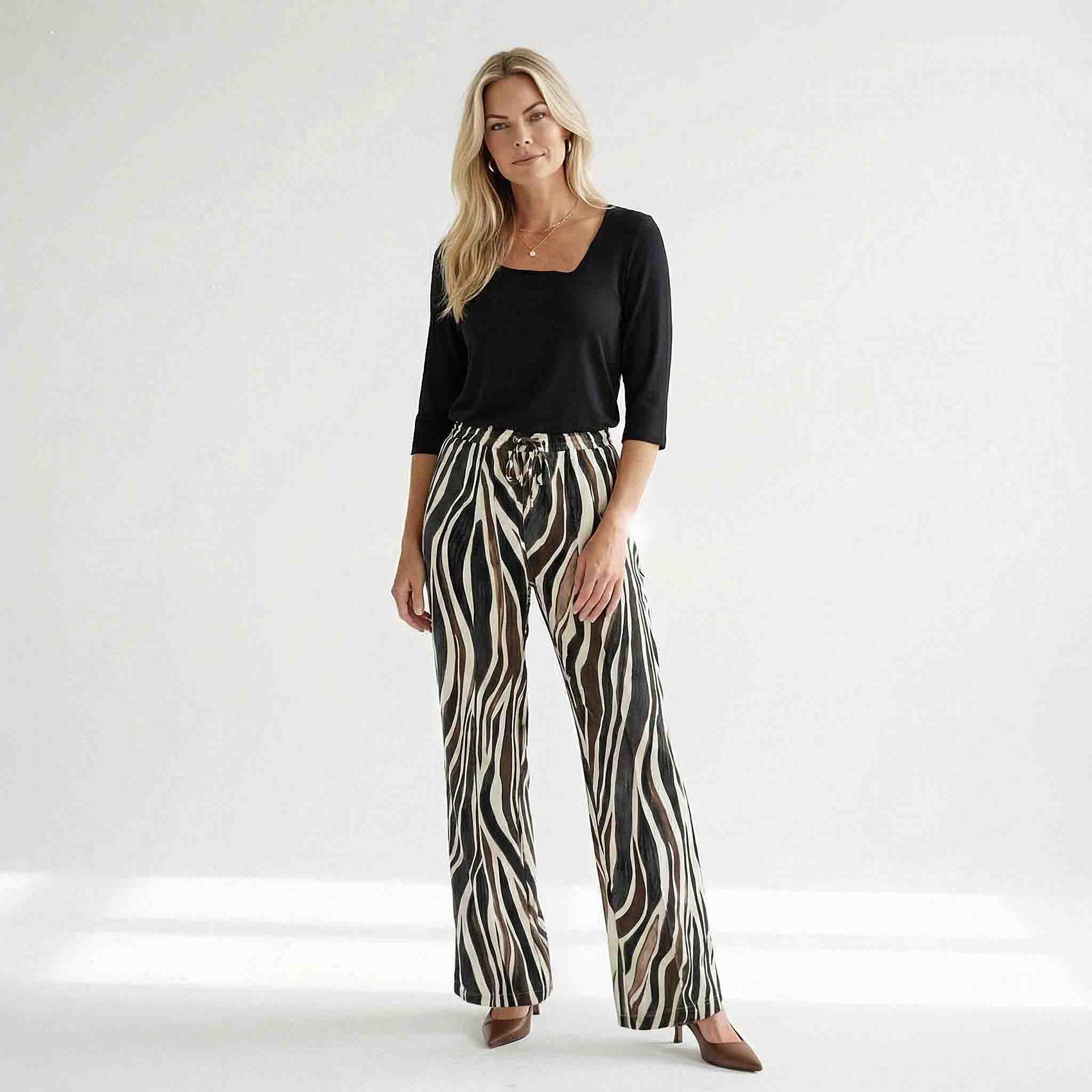 NED Broek Yura Bruin Zebra, tall kleding voor lange vrouwen