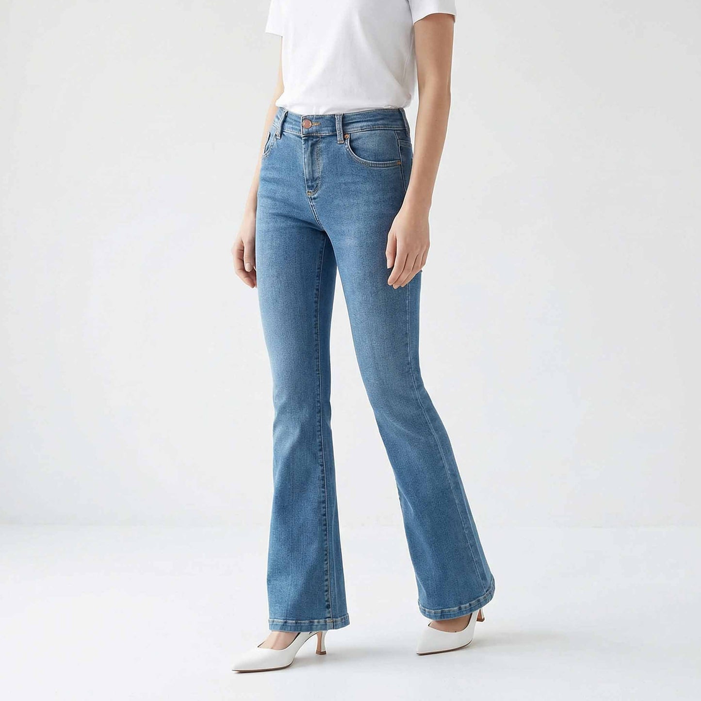 LTB Jeans Fallon Lavini, tall jeans voor lange dames, gedragen door model
