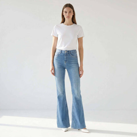 LTB Jeans Novi Junelia, tall jeans voor lange dames, gedragen door model