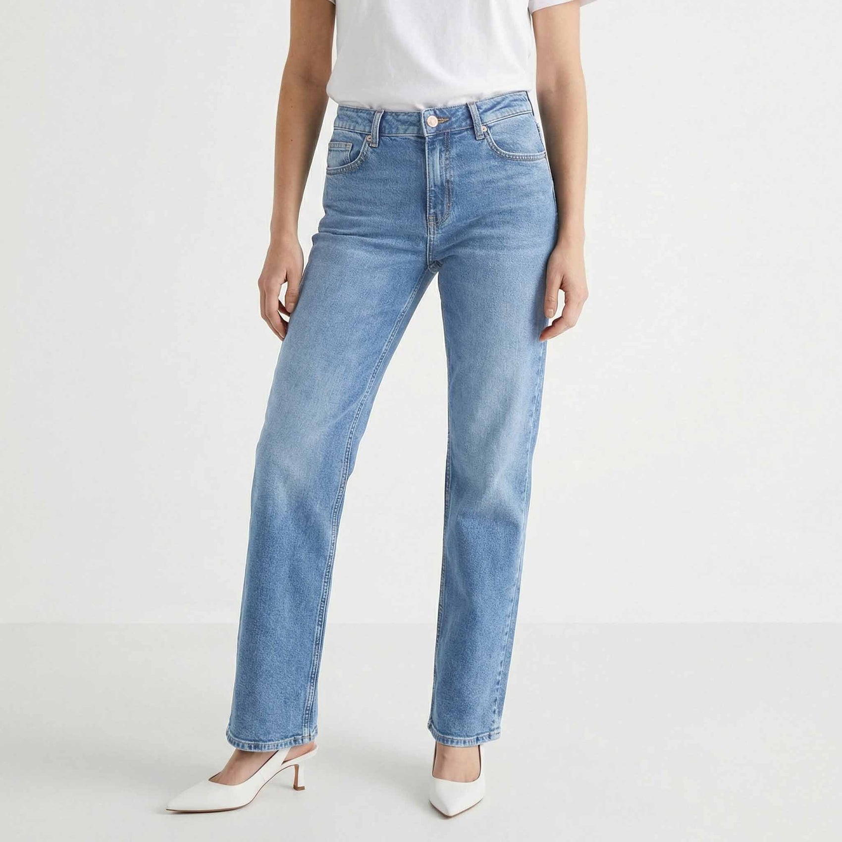 LTB Jeans Wilona Viveca, tall jeans voor lange dames, gedragen door model