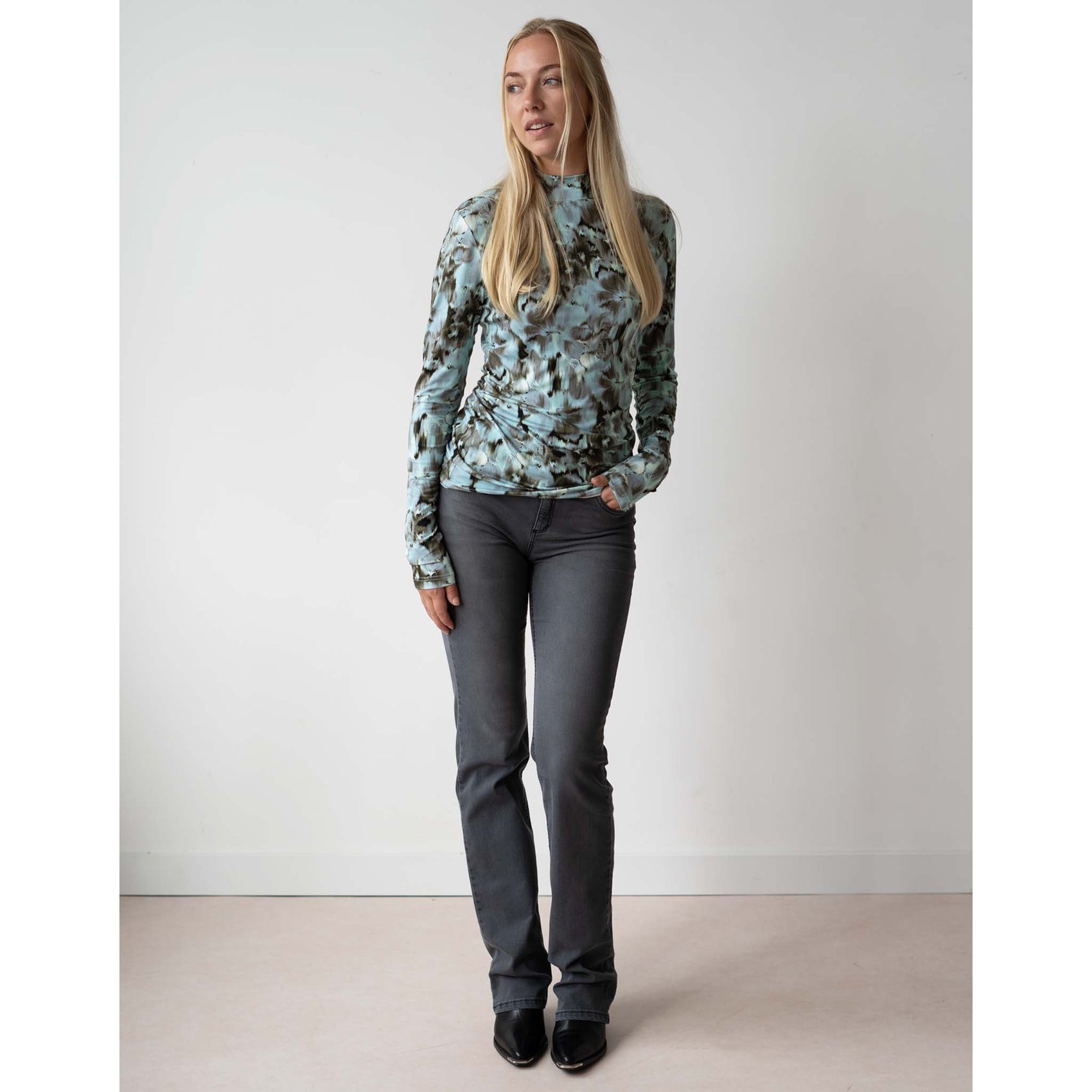 Wonderjeans RS Relaxed Black Stone, tall jeans voor lange vrouwen