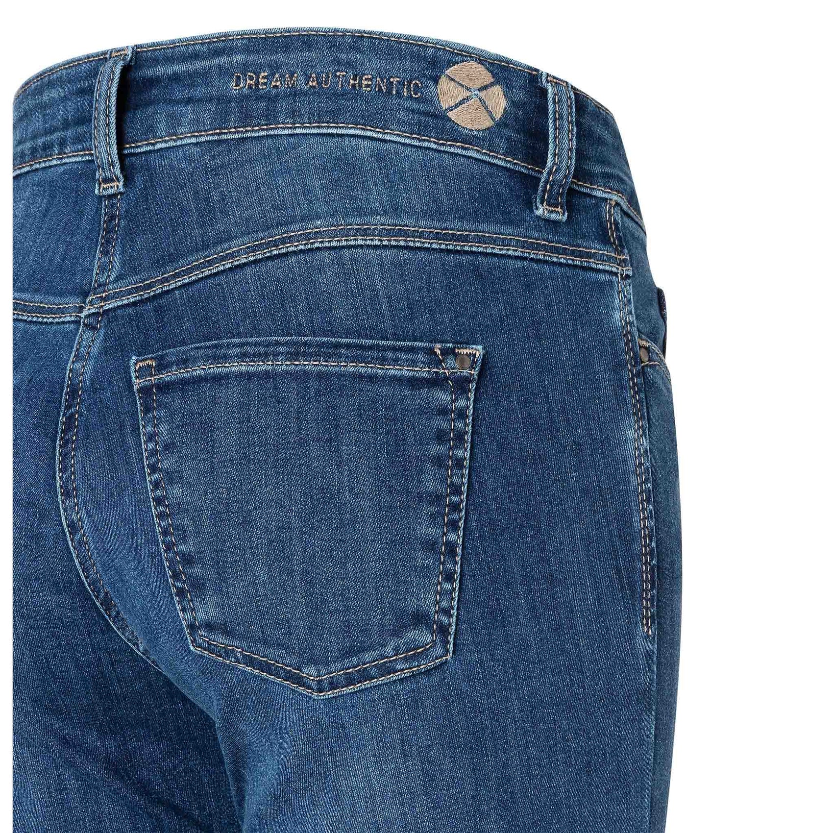 Mac Jeans Dream Mid Indigo, jeans in tall met lange benen, achteraanzicht