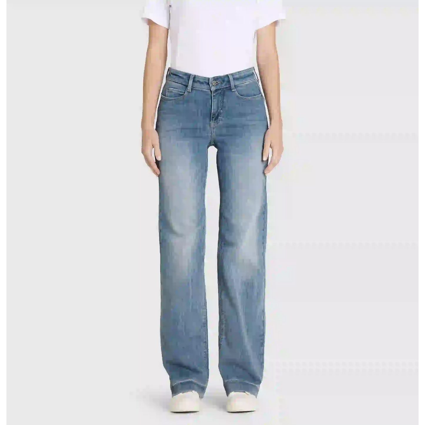 Tall Mac Jeans Dream Wide Authentic Sky Blue | model voor | lange dames