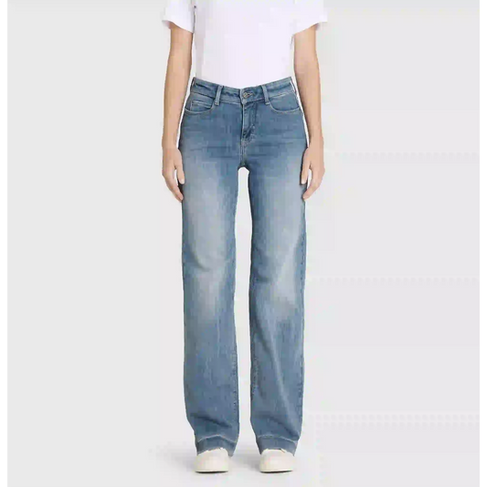 Tall Mac Jeans Dream Wide Authentic Sky Blue | model voor | lange dames