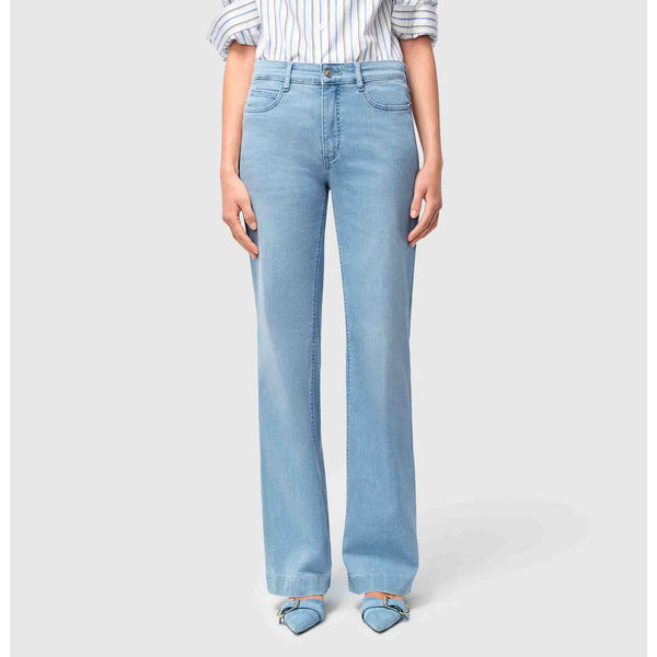 Mac Jeans Dream Wide Sun Bleached Auth, tall jeans voor lange dames, gedragen door model