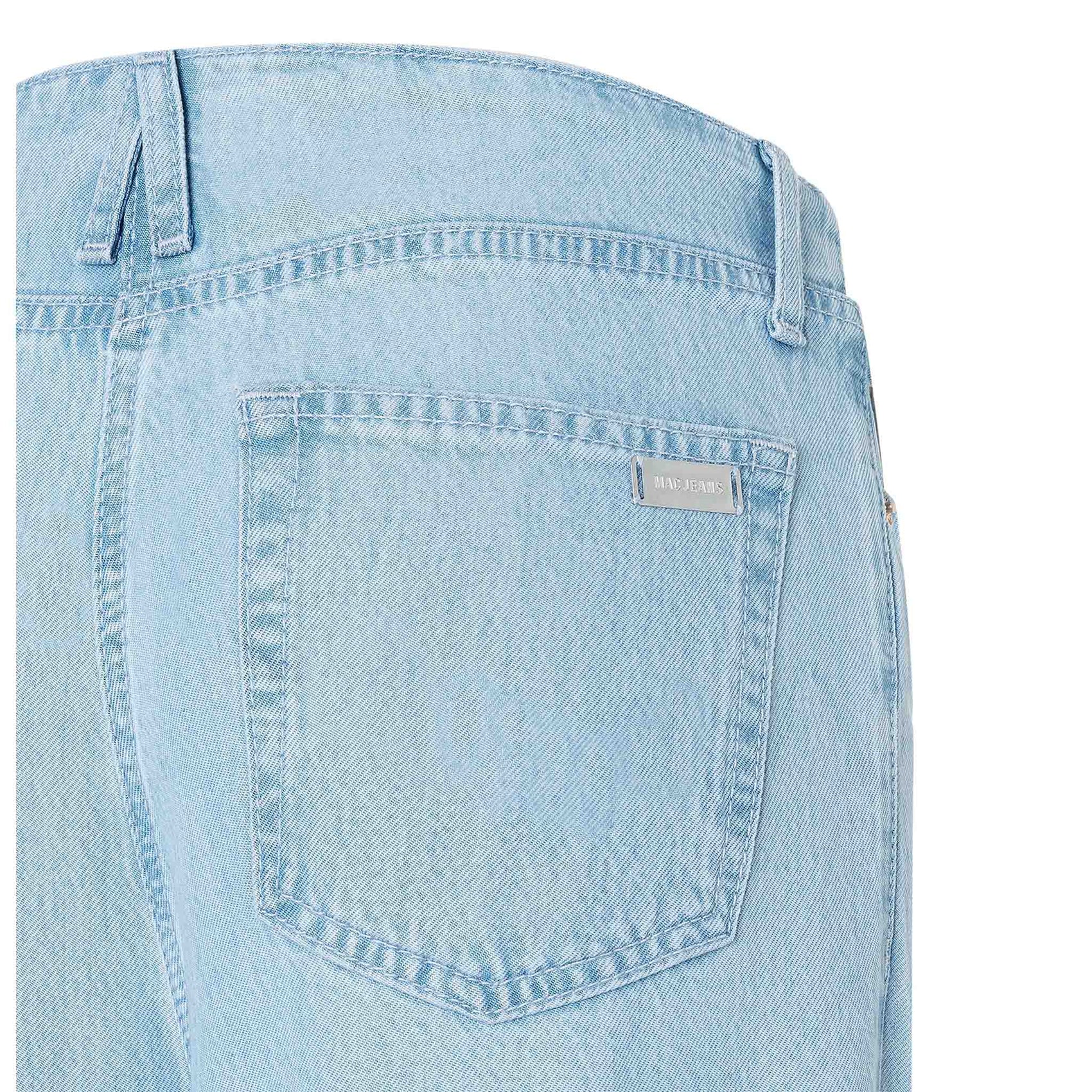 Mac Jeans Naila Essential Blue, jeans in tall met lange benen, achteraanzicht