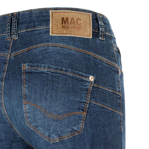 Mac Jeans Rich Palazzo Night Blue, jeans in tall met lange benen, achteraanzicht