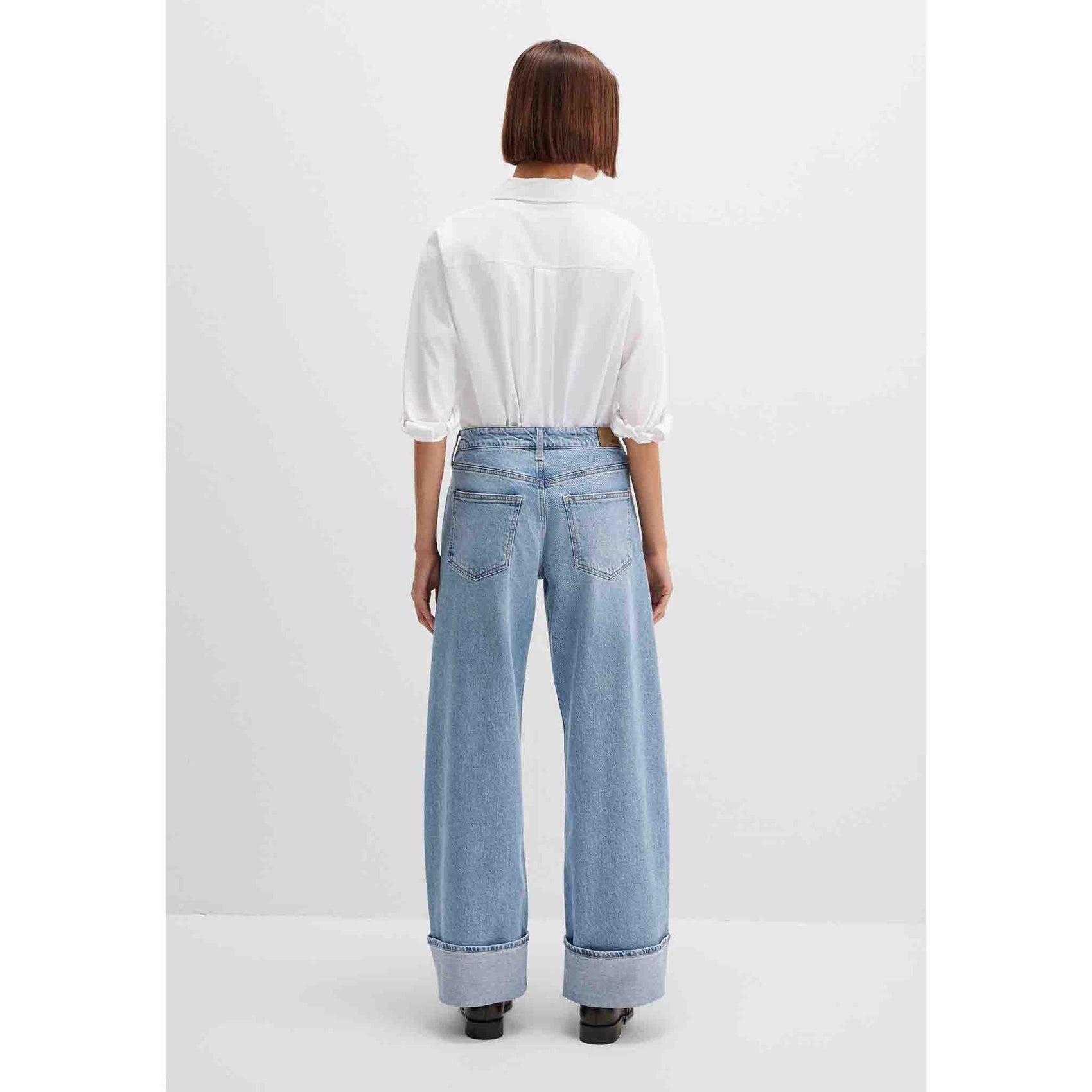 Mavi Jeans Sandra Lt Brushed, jeans in tall met lange benen, achteraanzicht