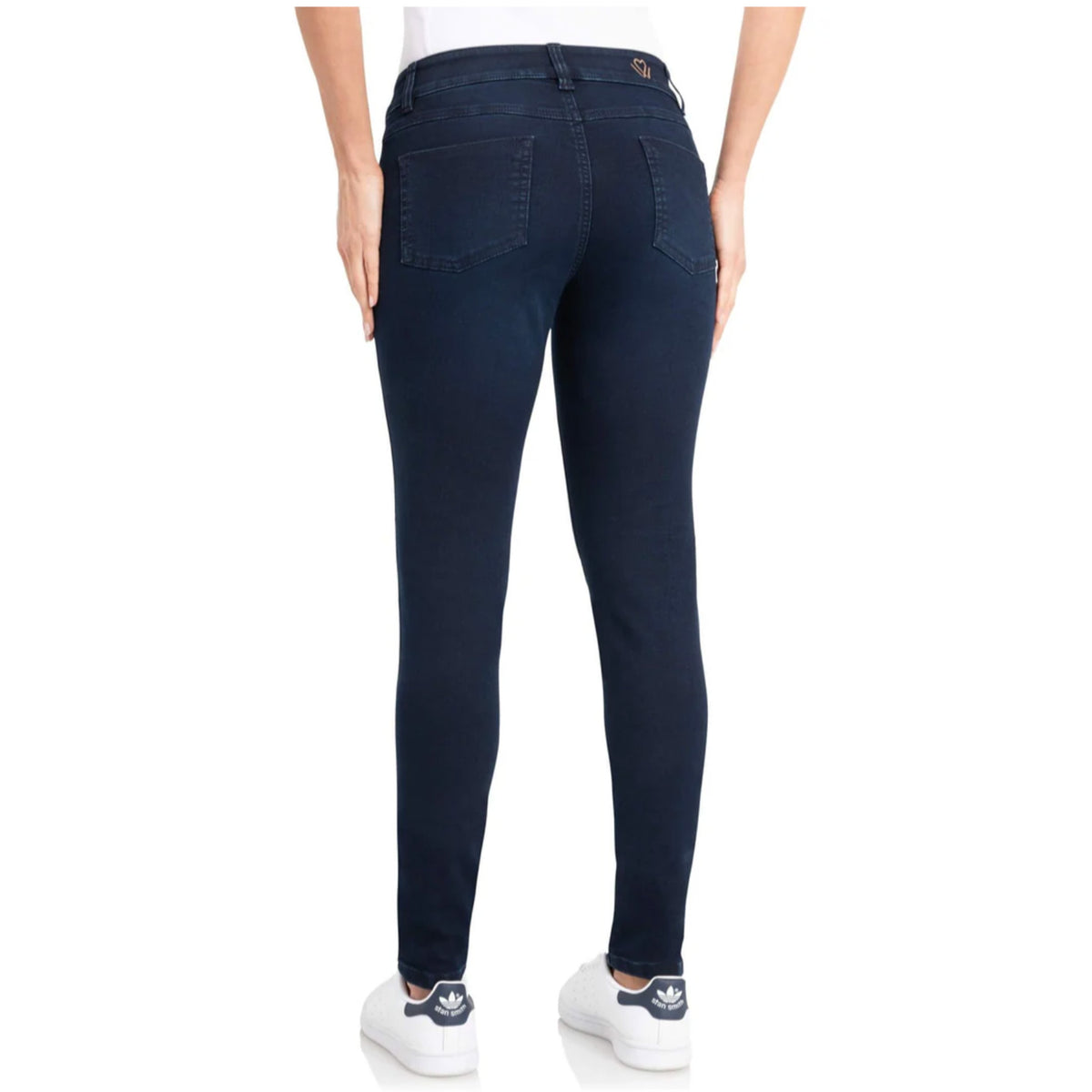 Wonderjeans WH Blue Denim, jeans in tall met lange benen, achteraanzicht