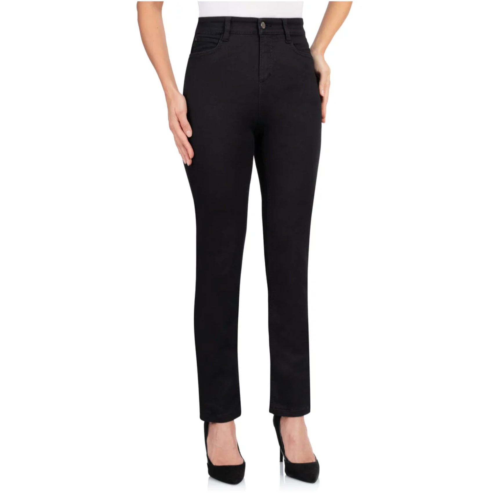 Wonderjeans WT Semi Skinny Zwart, tall jeans voor lange dames, gedragen door model