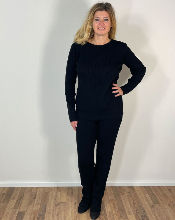 Longlady Trui Grena, tall kleding voor lange vrouwen, gedragen door model